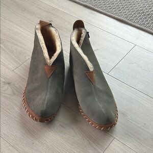 LL bean Olive Green Suede Slip-On slippers